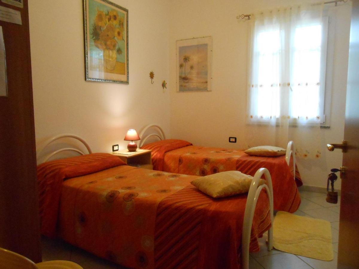 I Girasoli Bed and Breakfast Tortolì Esterno foto